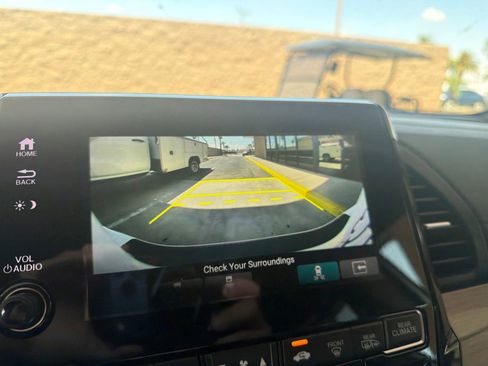 Used 2022 Honda Odyssey Elite image 11