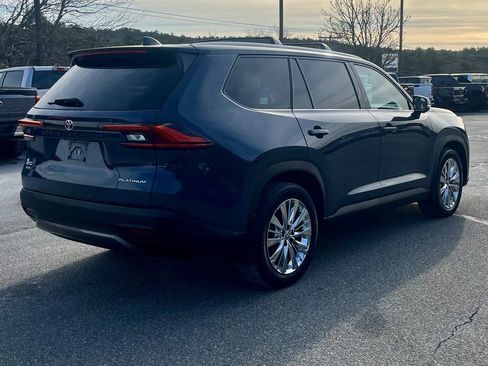 Used 2024 Toyota Grand Highlander Platinum image 6