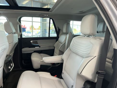 New 2025 Ford Expedition Platinum w/ Platinum Ultimate Package image 16