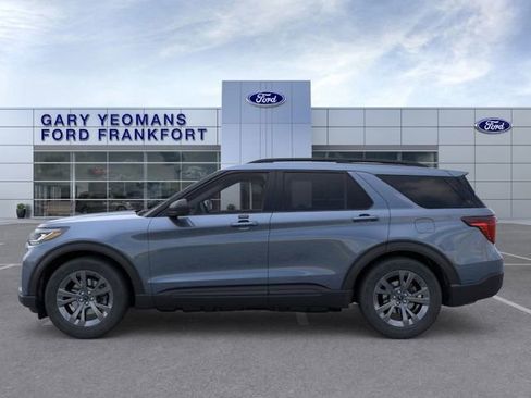 New 2026 Ford Explorer Active image 3