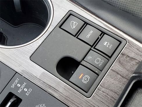 Used 2023 Toyota Highlander Limited image 37