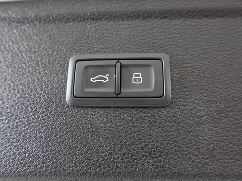 Used 2023 Audi Q5 2.0T Premium Plus w/ Premium Plus Package image 16