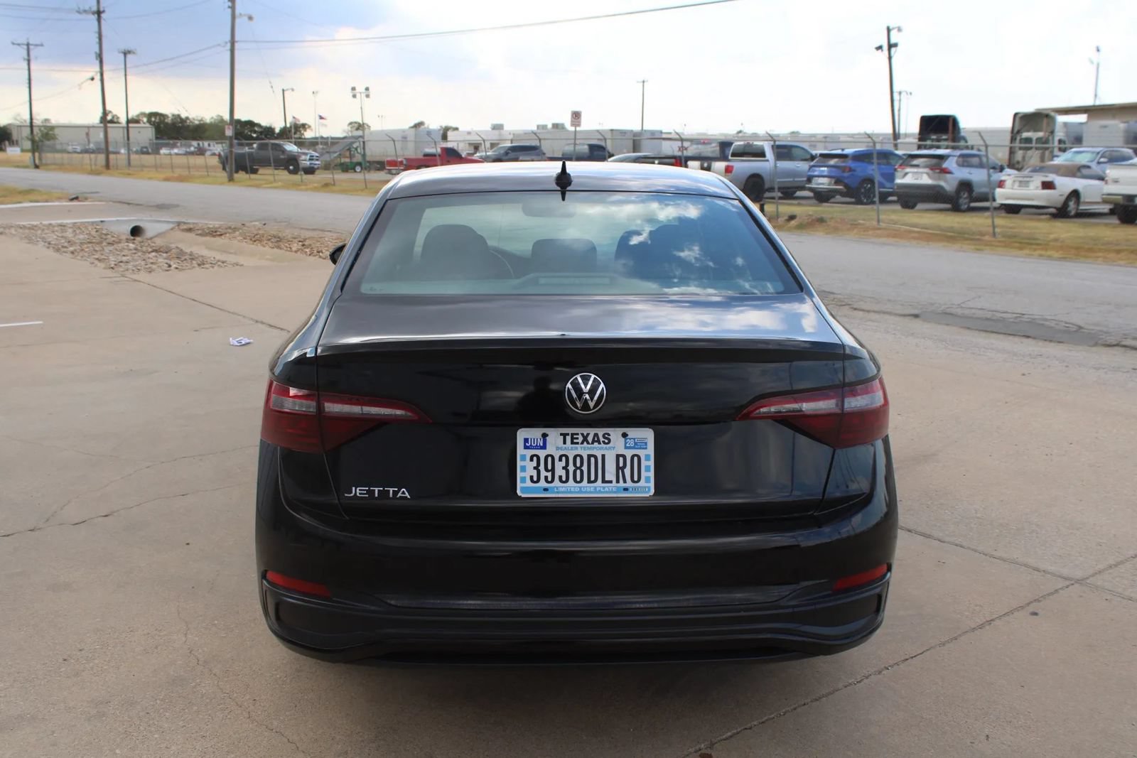 Used 2024 Volkswagen Jetta Sport FWD image 5