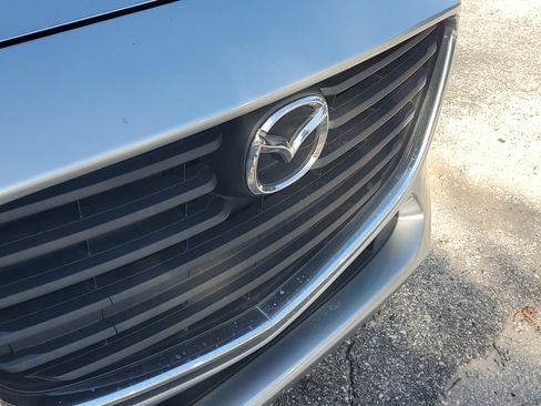 Used 2017 MAZDA MAZDA3 Touring image 3