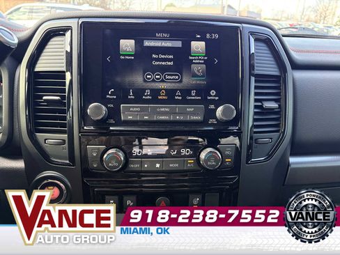 Used 2024 Nissan Titan PRO-4X image 25