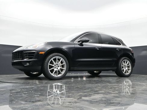 Used 2018 Porsche Macan S AWD/4WD image 33