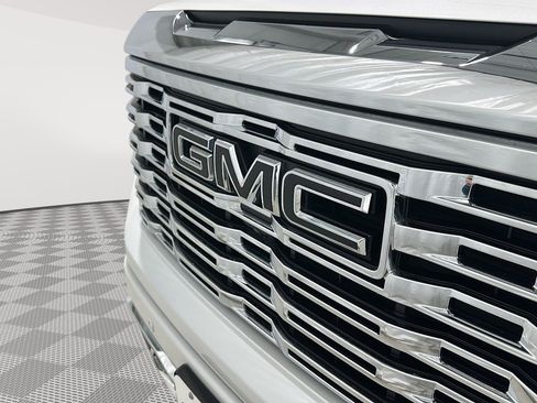 Used 2025 GMC Sierra 1500 Denali image 28