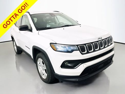 Used 2022 Jeep Compass Latitude AWD/4WD image 1