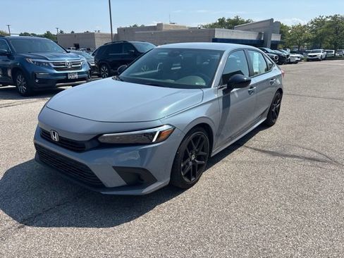 Used 2024 Honda Civic Sport image 1
