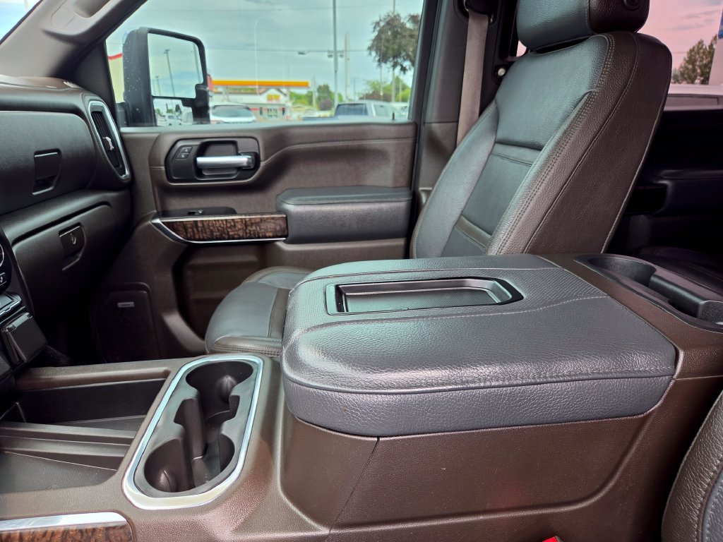 Used 2020 GMC Sierra 2500 Denali w/ Denali Ultimate Package AWD/4WD image 27