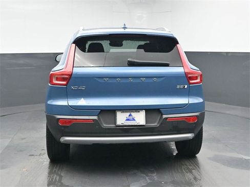Used 2023 Volvo XC40 B5 Ultimate w/ Protection Package Premier image 7