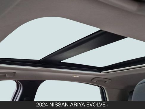 Used 2024 Nissan Ariya FWD image 16