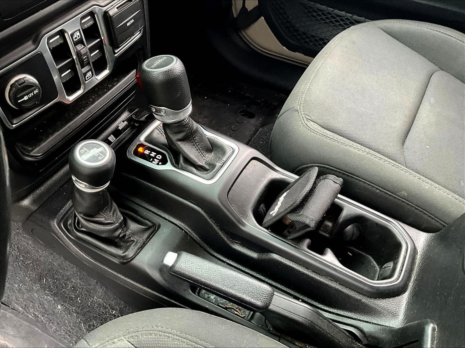 Used 2020 Jeep Gladiator Sport w/ Quick Order Package 24S AWD/4WD image 19
