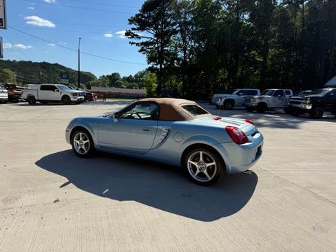 Used 2003 Toyota MR2 RWD image 8
