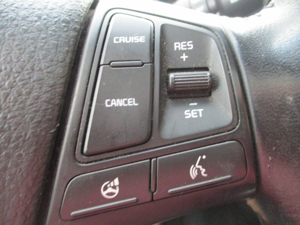 Used 2014 Kia Sorento SX w/ 3rd Row Package AWD/4WD image 39