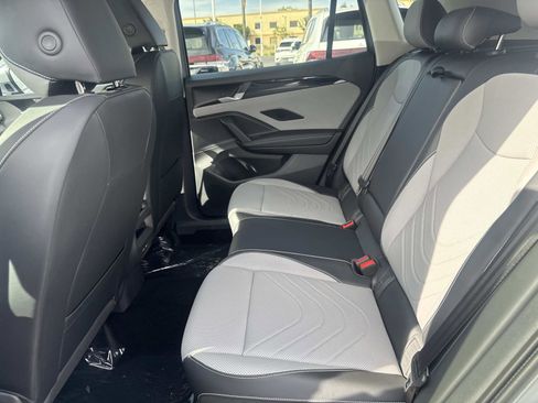 New 2026 Volkswagen Tiguan SE image 11