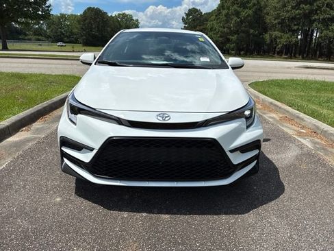Used 2025 Toyota Corolla SE FWD image 8