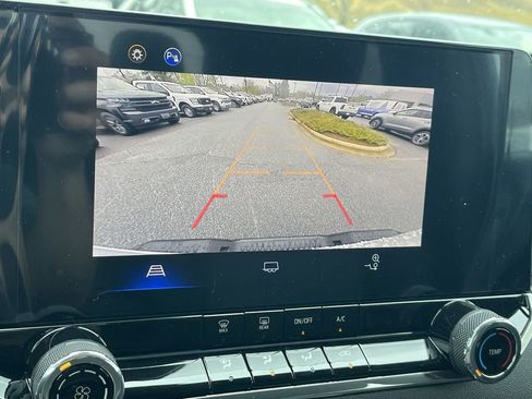 New 2025 Chevrolet Colorado W/T image 16