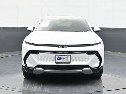 New 2025 Chevrolet Equinox EV LT image 23