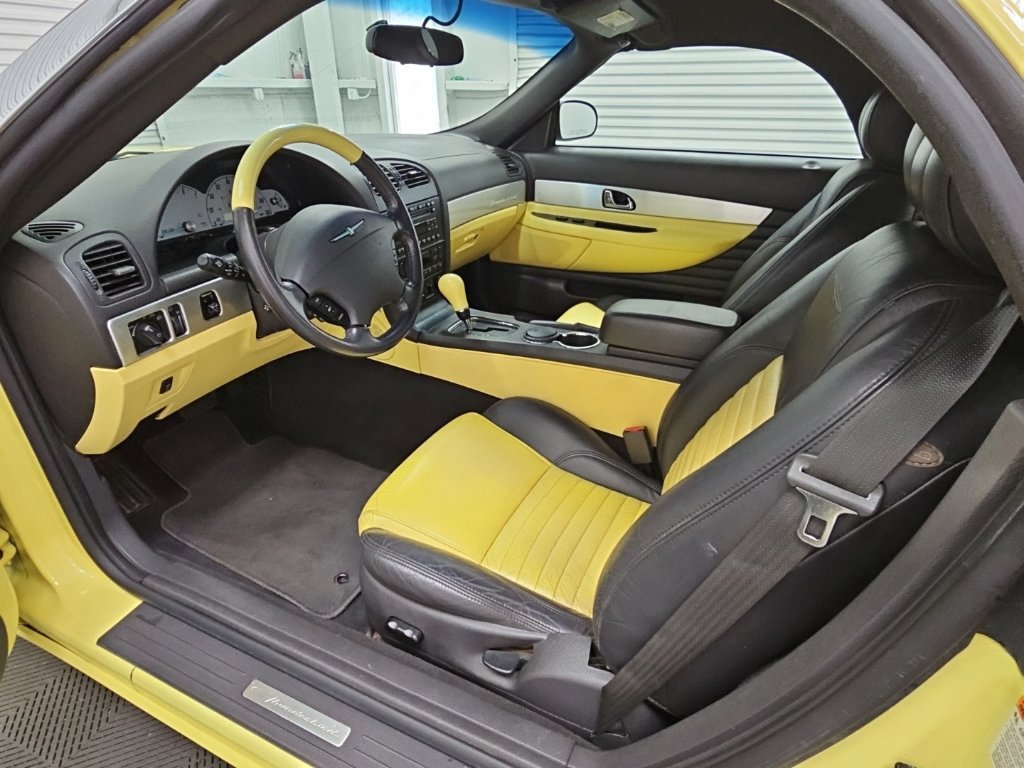 Used 2002 Ford Thunderbird RWD image 11