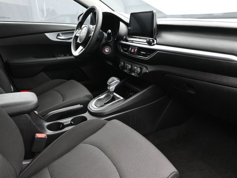 Used 2023 Kia Forte LXS image 26