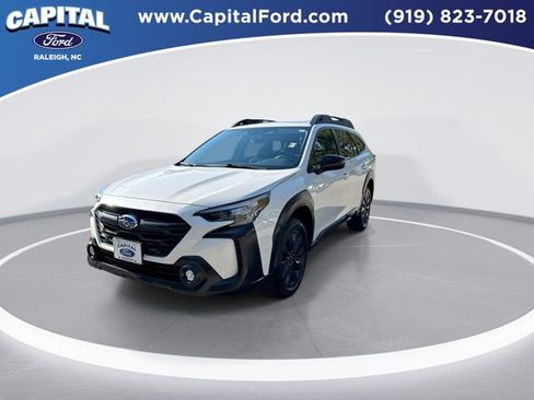 Used 2025 Subaru Outback Onyx Edition AWD/4WD image 4