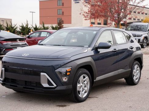New 2026 Hyundai Kona SE image 3