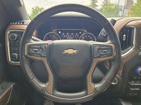 Used 2022 Chevrolet Silverado 2500 High Country w/ Z71 Off-Road Package image 25