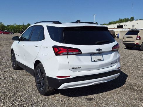 Used 2024 Chevrolet Equinox RS AWD/4WD image 4