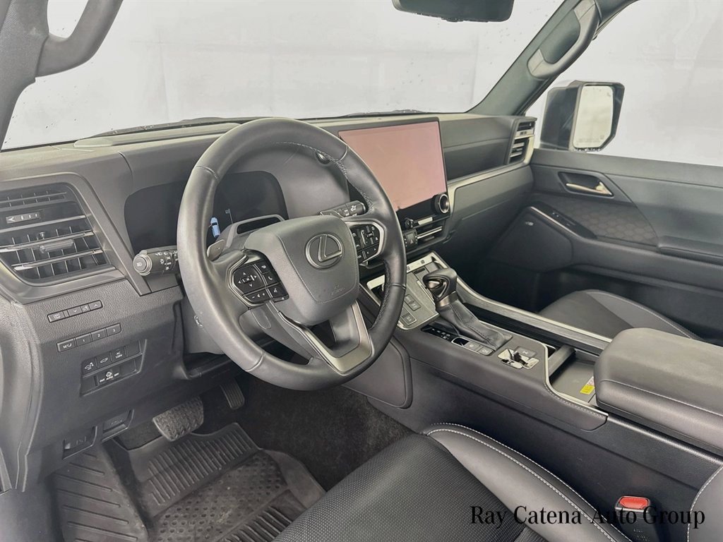Certified 2026 Lexus GX 550 w/ Accessory Package (2T) AWD/4WD image 9