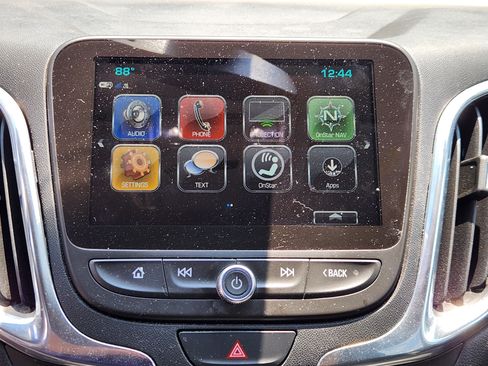 Used 2018 Chevrolet Equinox Premier FWD image 11