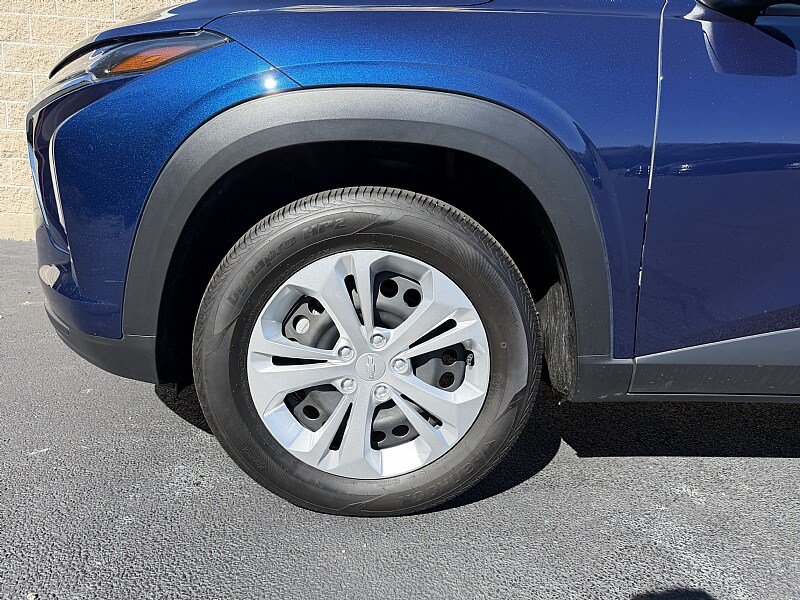 Used 2024 Chevrolet Trax LS FWD image 7