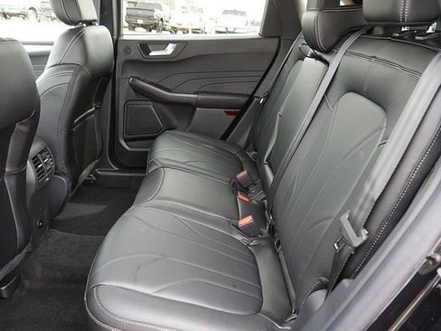 New 2025 Ford Escape SE w/ PHEV Premium Package FWD image 15