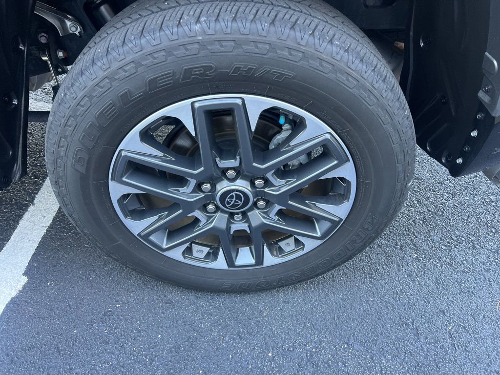Used 2024 Toyota Tundra Limited AWD/4WD image 15