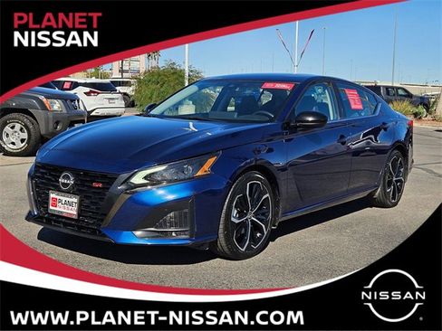Certified 2023 Nissan Altima 2.5 SR w/ SR Premium Package image 1