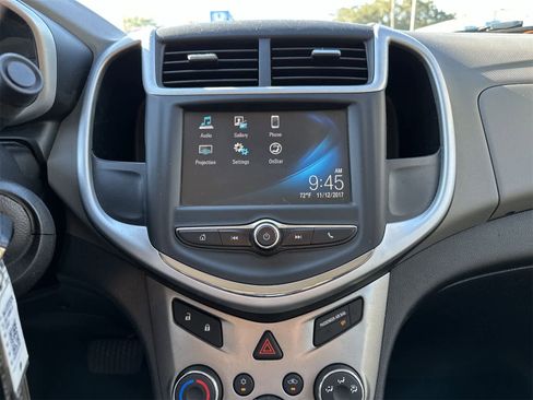 Used 2017 Chevrolet Sonic LT image 12