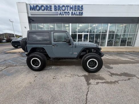 Used 2013 Jeep Wrangler Rubicon AWD/4WD image 1