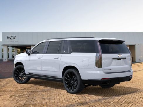 New 2026 Cadillac Escalade ESV Platinum Sport AWD/4WD image 3