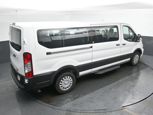 Used 2023 Ford Transit 350 XLT image 31