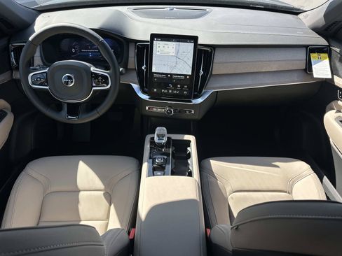 New 2026 Volvo XC90 B6 Plus w/ Protection Package Premier AWD/4WD image 7