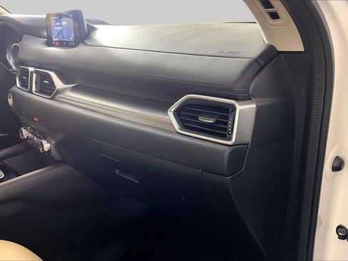 Used 2018 MAZDA CX-5 Touring w/ Preferred Equipment Package FWD image 18