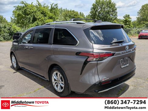 Certified 2024 Toyota Sienna Limited AWD/4WD image 5