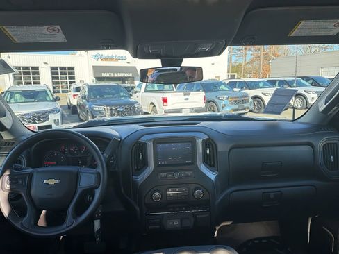 Used 2023 Chevrolet Silverado 2500 W/T w/ WT Fleet Convenience Package image 11