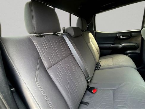 Used 2019 Toyota Tacoma TRD Off-Road image 25