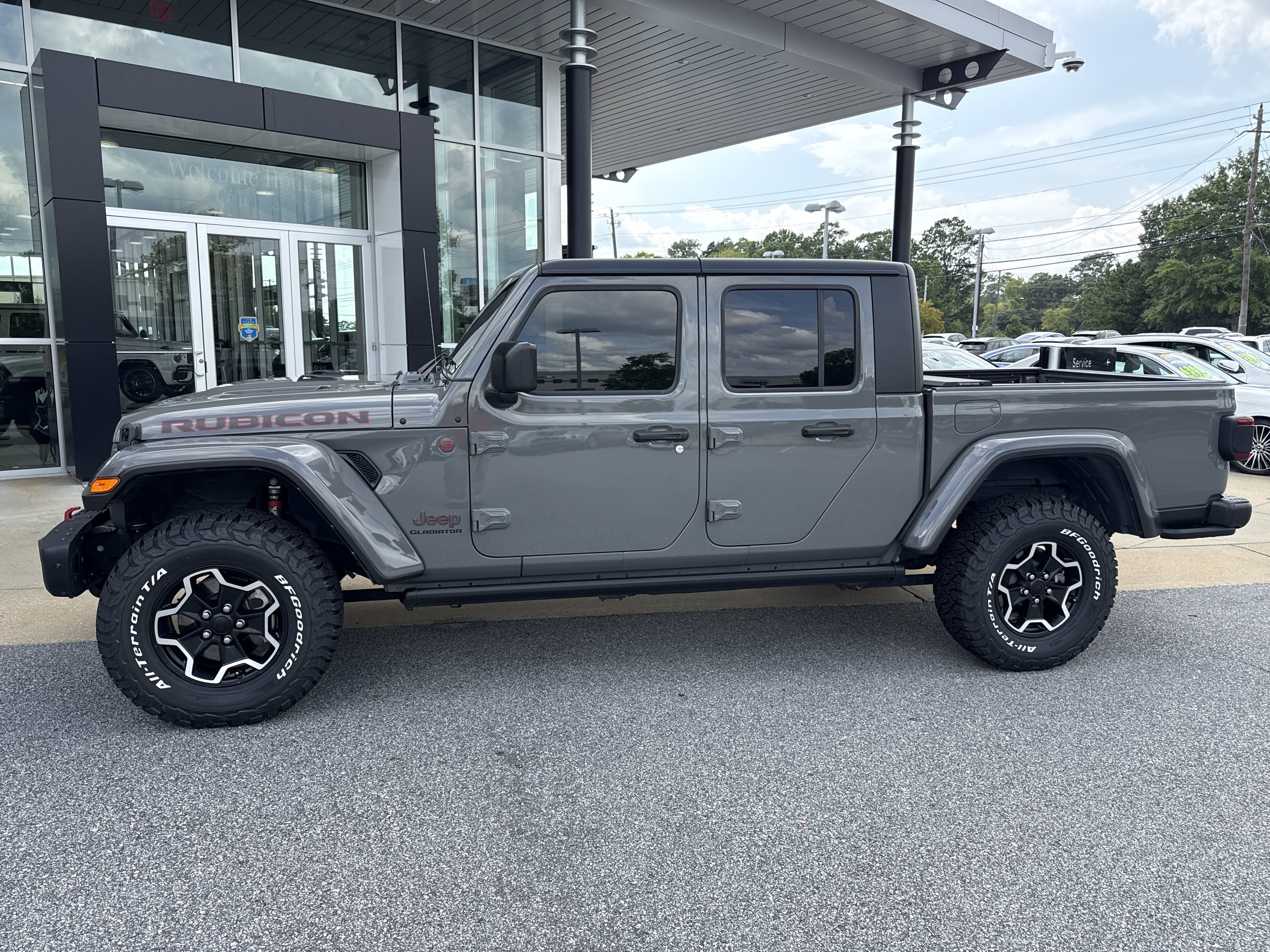 Used 2022 Jeep Gladiator Rubicon w/ LED Lighting Group AWD/4WD image 7