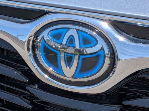 Used 2023 Toyota Highlander Limited AWD/4WD image 11