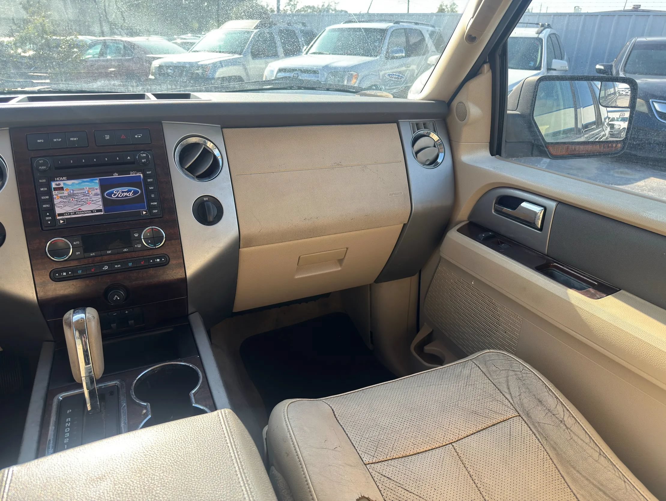 Used 2013 Ford Expedition 2WD image 17