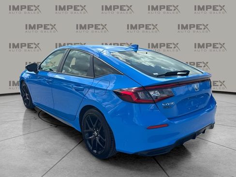 Used 2025 Honda Civic Sport image 3