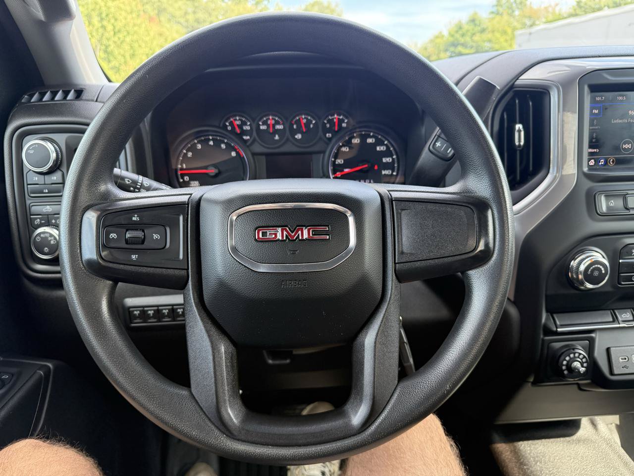 Used 2022 GMC Sierra 3500 Pro w/ Convenience Package AWD/4WD image 27