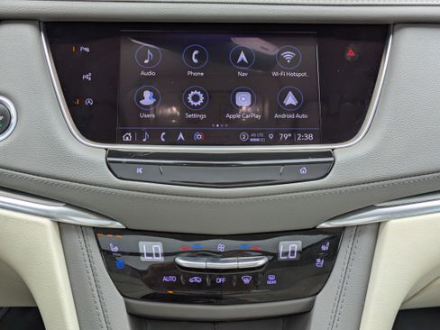 Used 2022 Cadillac XT5 Premium Luxury w/ Technology Package image 5